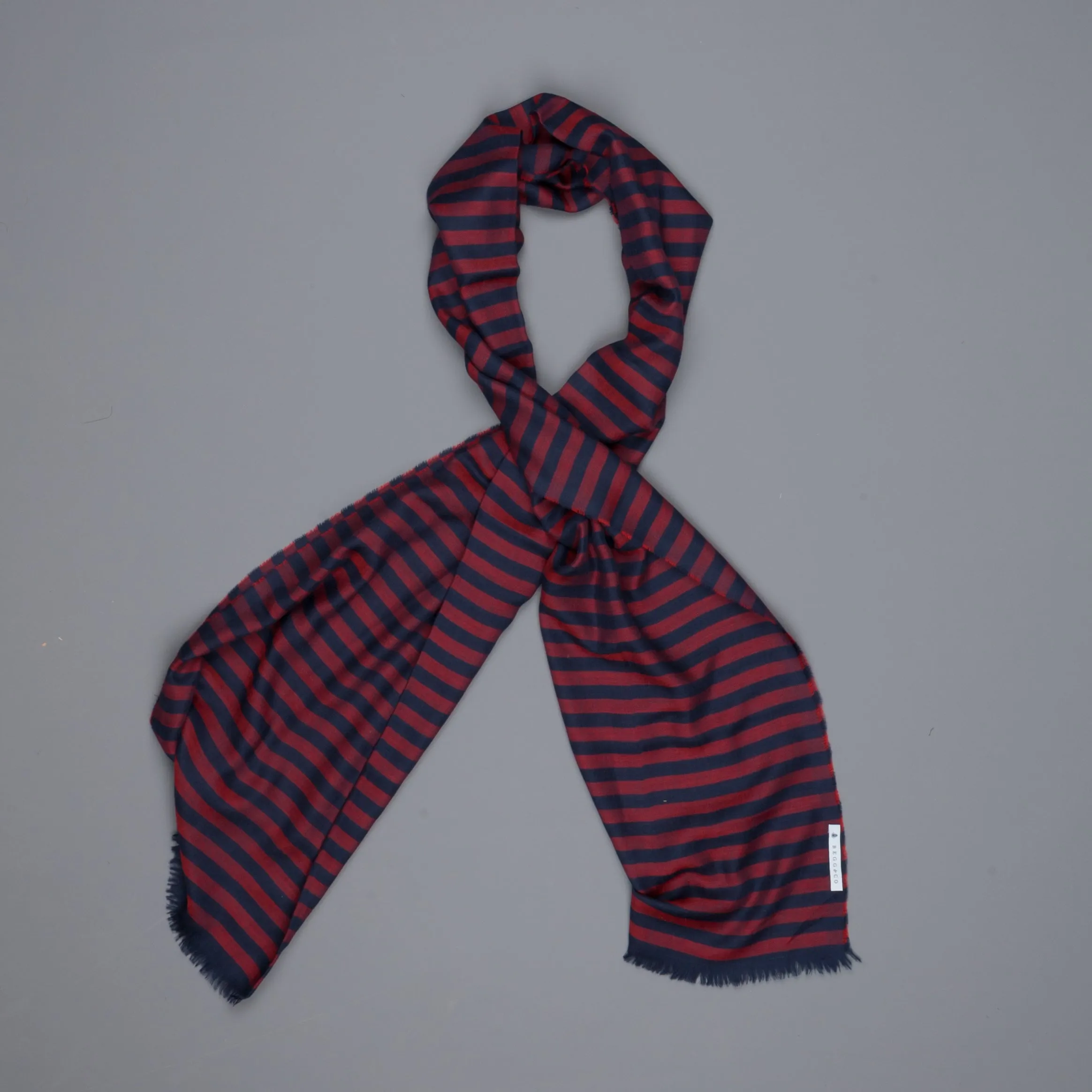 Alex Begg Wispy woven stole cashmere Gill in Red