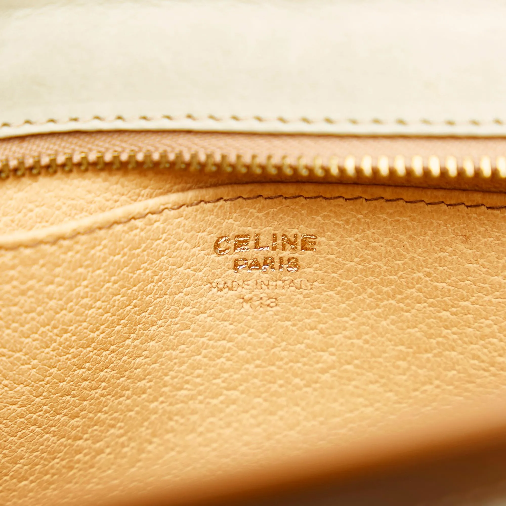 Celine Leather Satchel (SHG-36201)