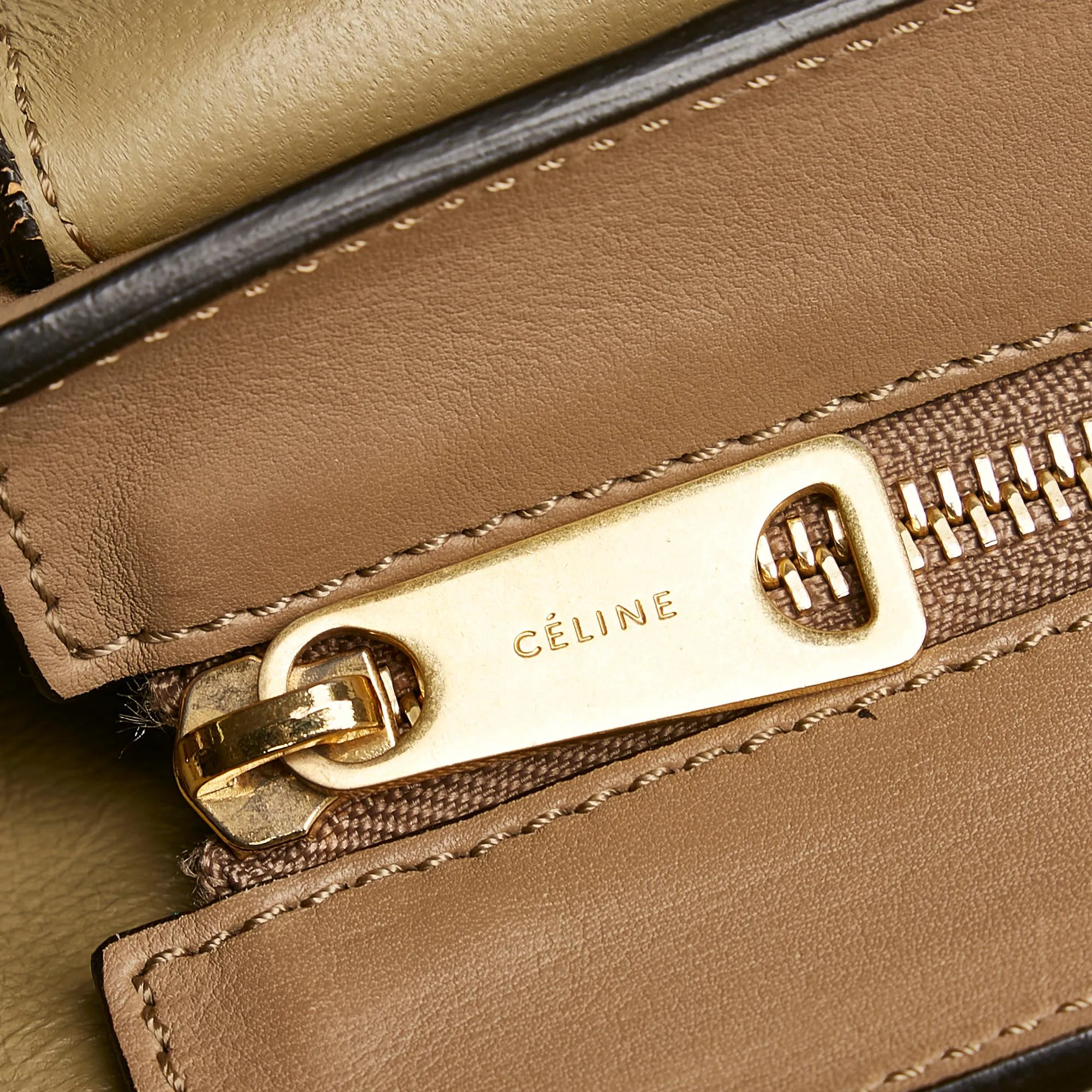 Celine Trapeze Leather Satchel (SHG-31483)