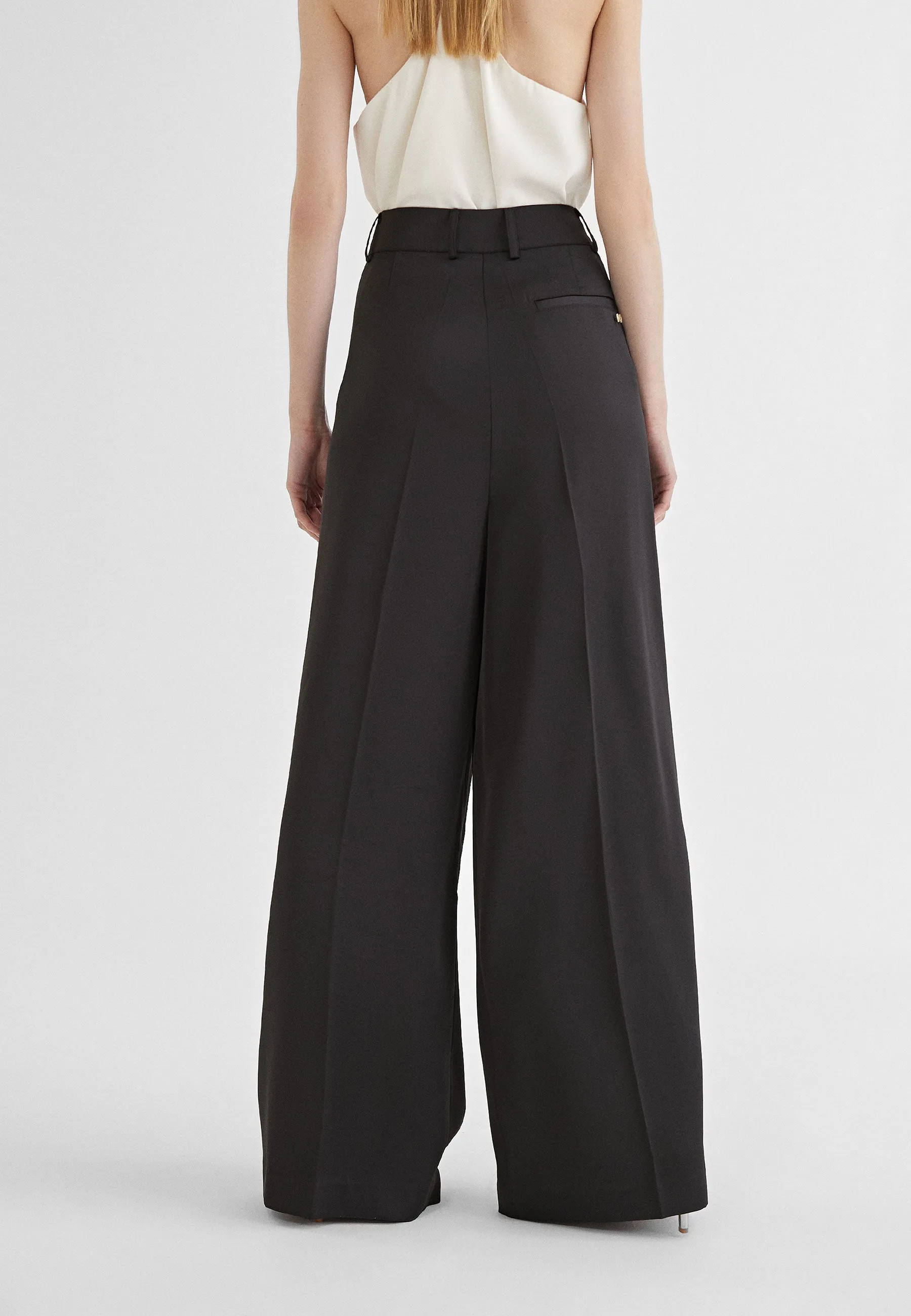 Flowing darted trousers