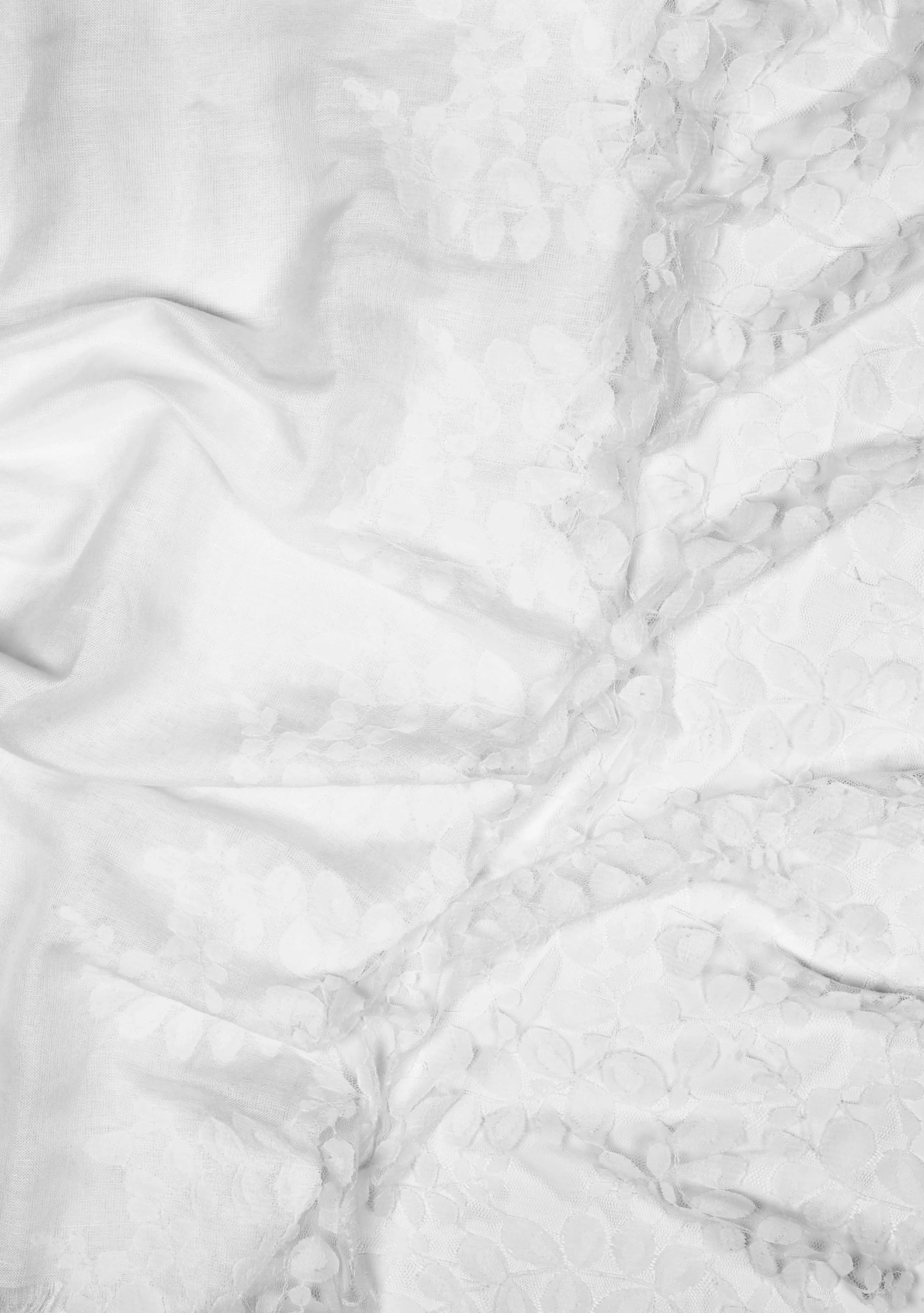 Ivory Linen and Modal Scarf with an Ivory Bold Leaf Lace