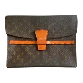 Louis Vuitton Clutch