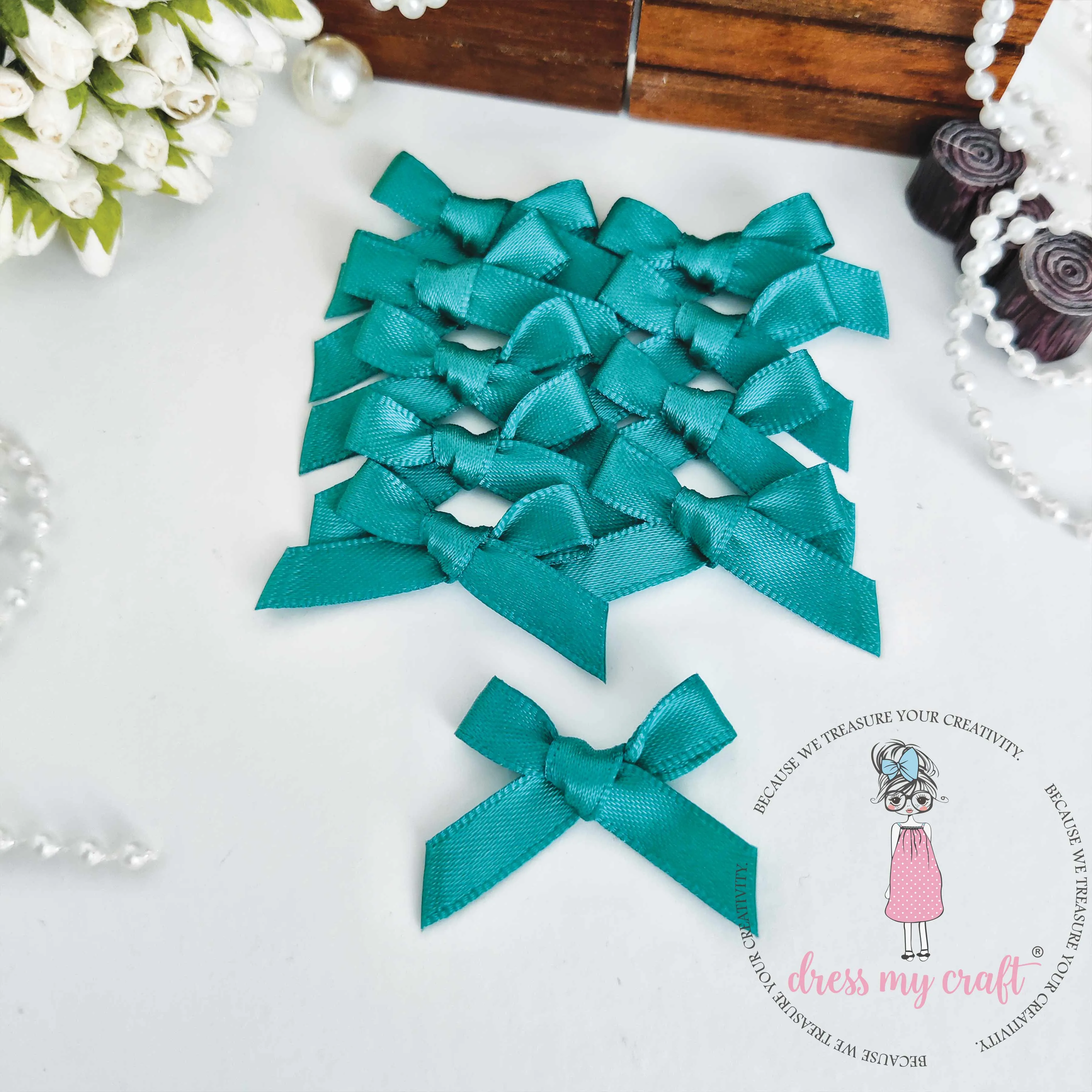 Rama Green Ribbon Bows