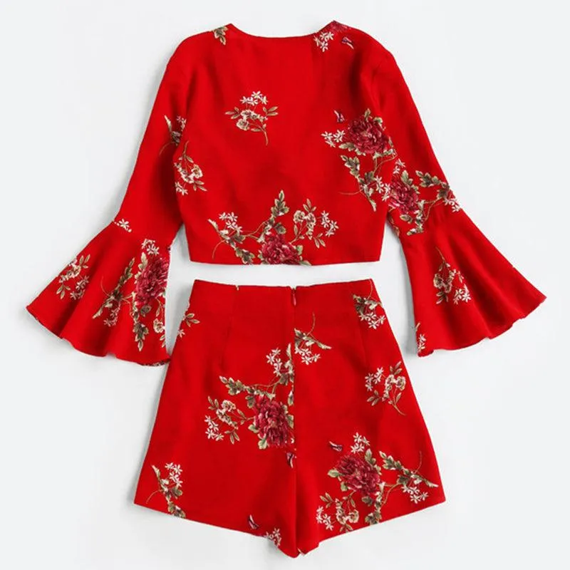 RED FLORAL FLARE SLEEVE LACE-UP SHORTS SET